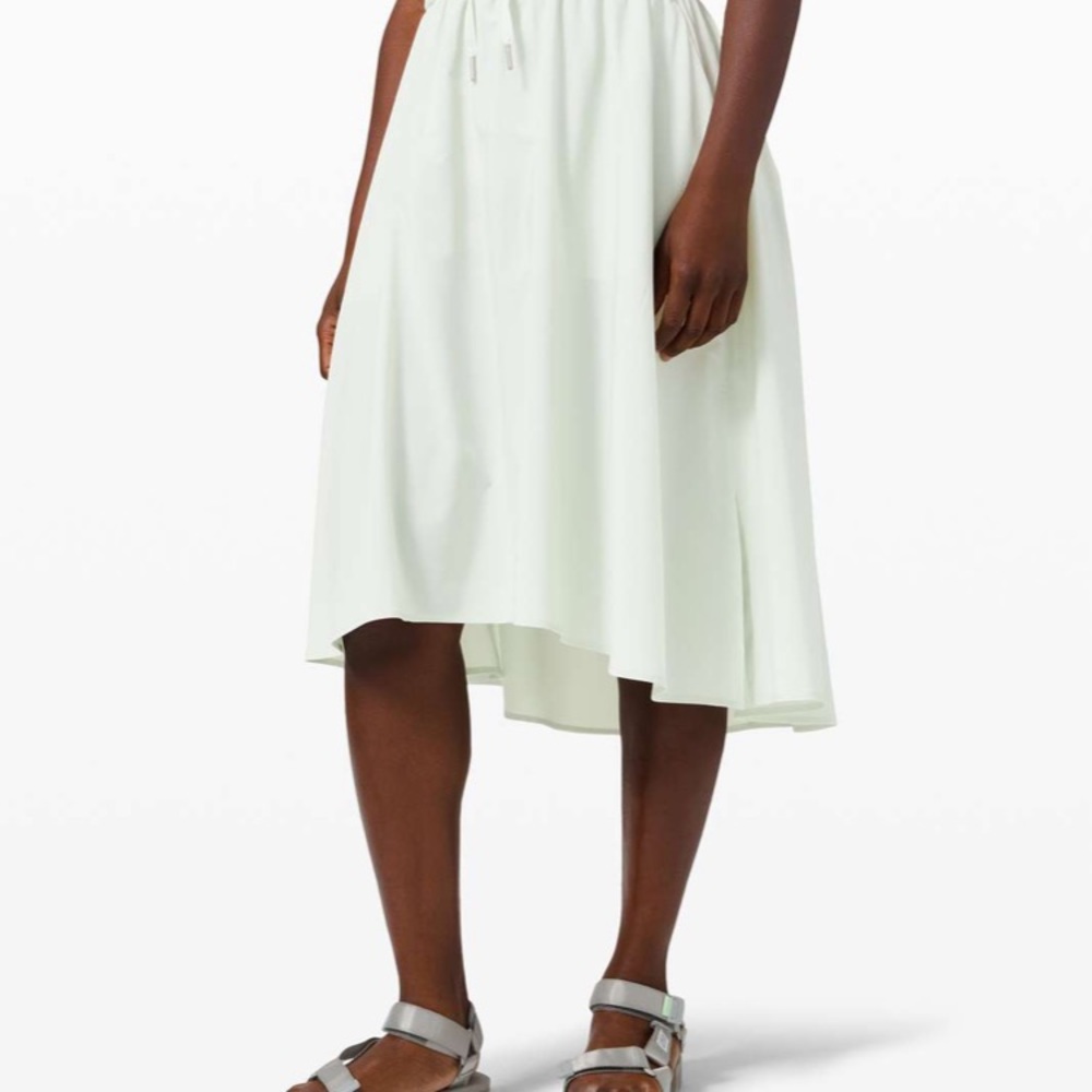 Lululemon Time to Flounce Skirt sz12 BNWT Never wore this. Beautiful, but 2 big.